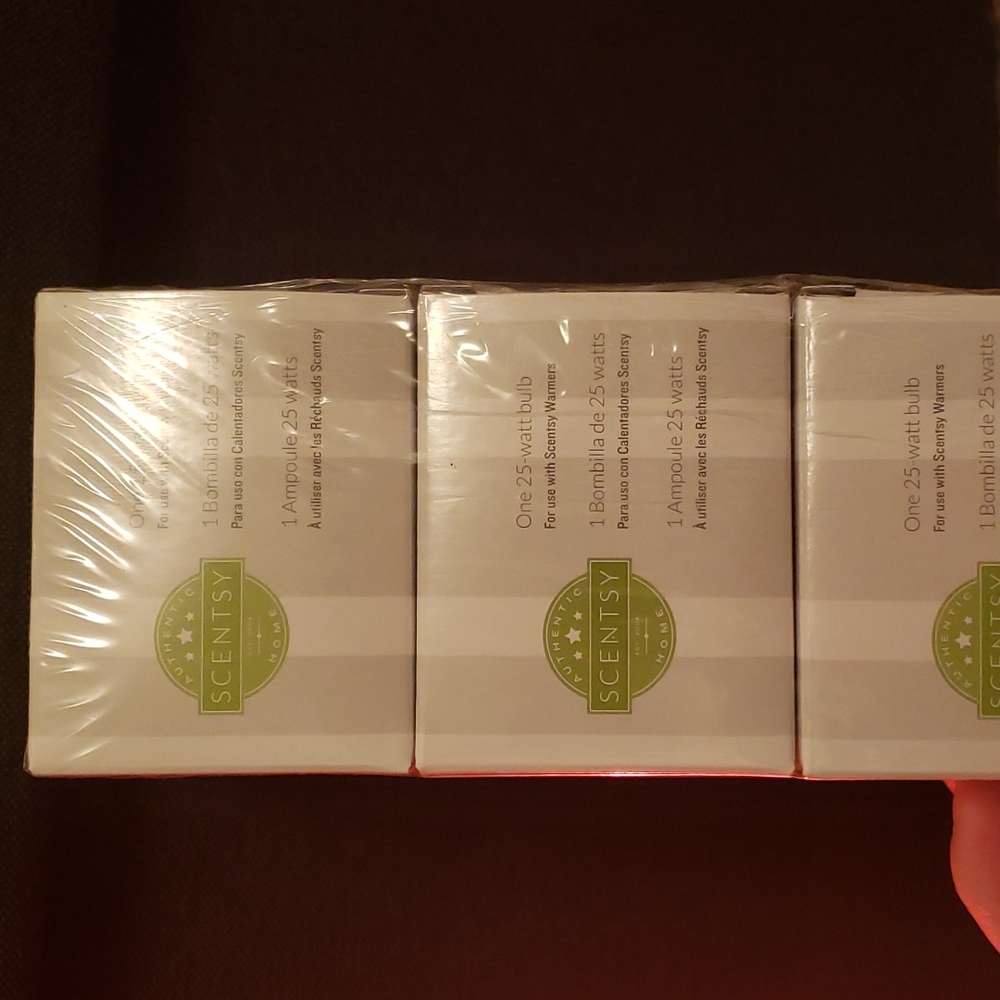 Scentsy 25-Watt bulbs